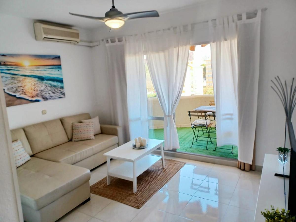 Appartment Totally Upgraded At Benal Beach Benalmadena Exterior photo